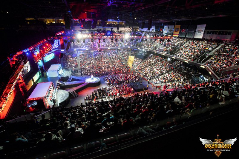 LCK传奇组选手雷达图：Faker与Chovy中路数据对比，全面领先毫无悬念